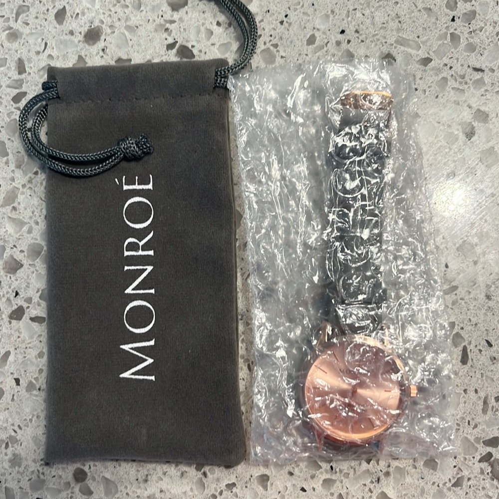 Monroe Watch - Picture 5 of 5